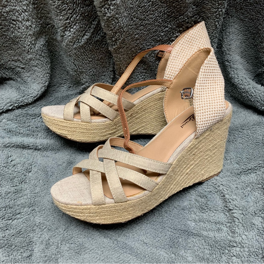 Lucky Brand Natural Platinum Linen Wedge Sandals